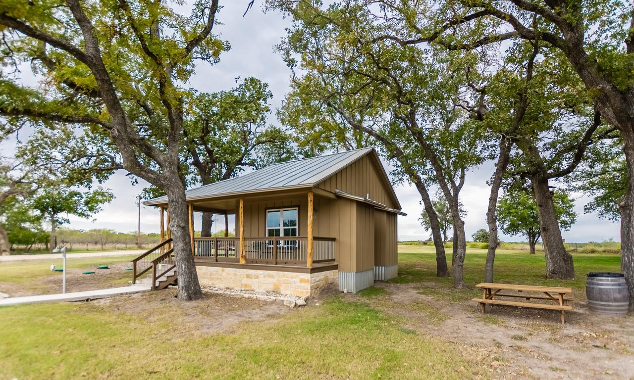 Vineyard Trail Cottages- Adults Only เฟรเดอริกส์เบิร์ก ห้อง รูปภาพ