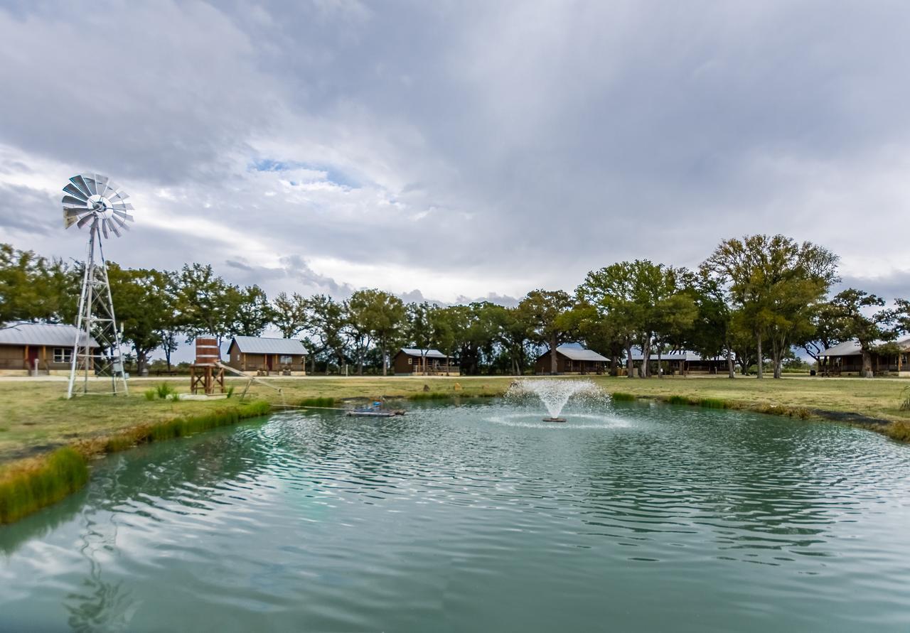 Vineyard Trail Cottages- Adults Only เฟรเดอริกส์เบิร์ก ห้อง รูปภาพ