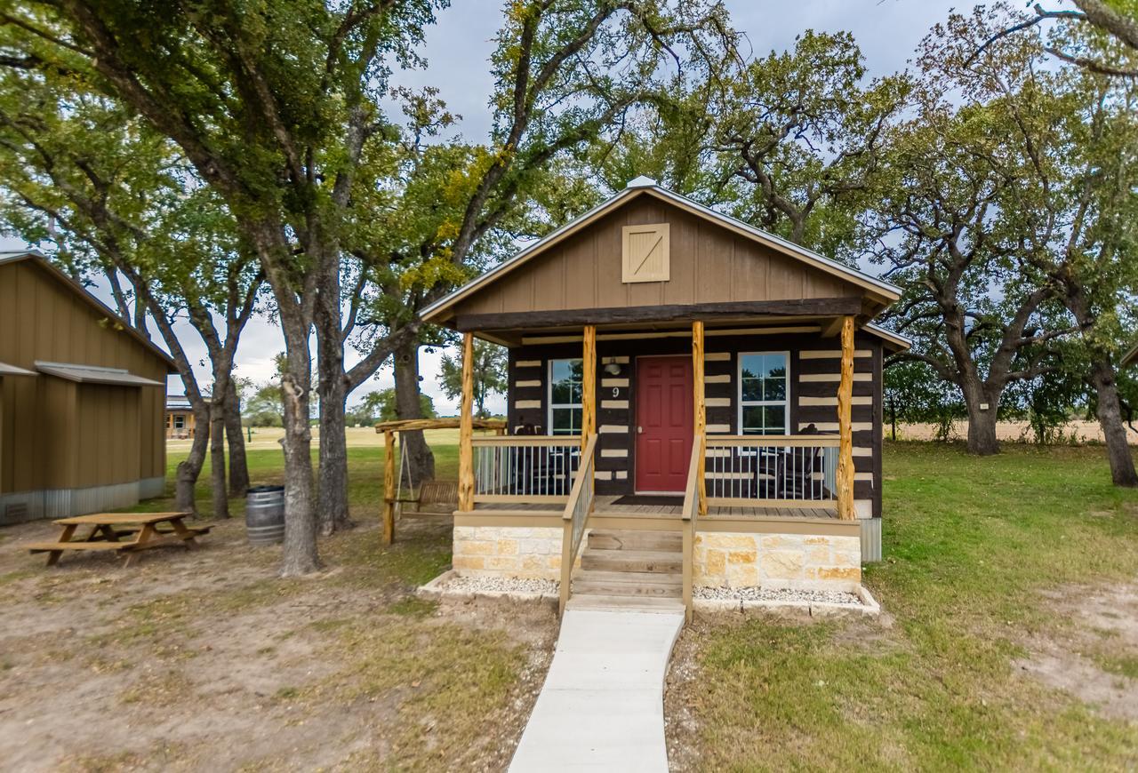 Vineyard Trail Cottages- Adults Only เฟรเดอริกส์เบิร์ก ห้อง รูปภาพ