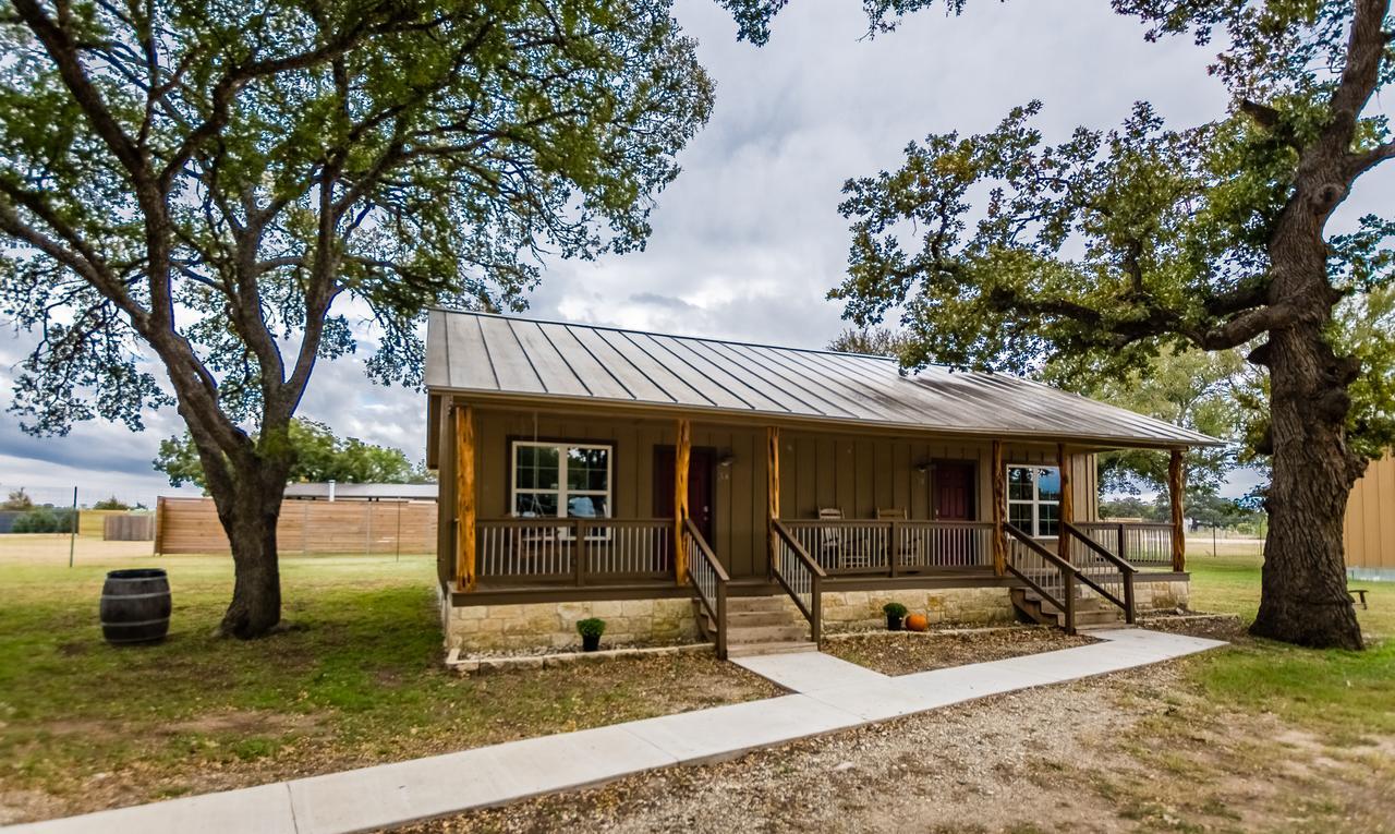 Vineyard Trail Cottages- Adults Only เฟรเดอริกส์เบิร์ก ห้อง รูปภาพ